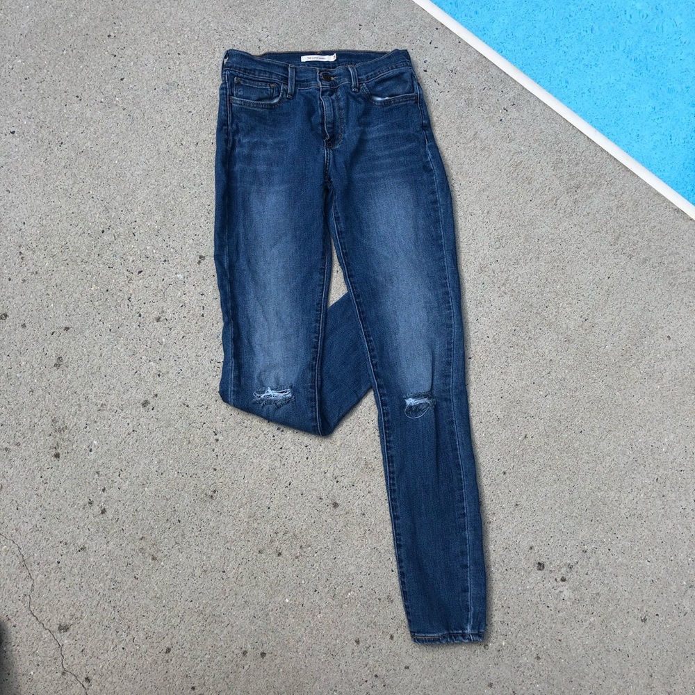 Levi’s Super Skinny Distressed Jeans